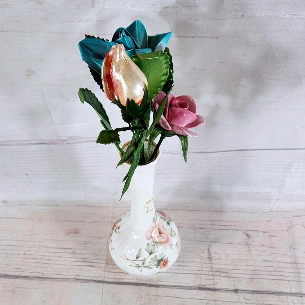 Royal Park Bud Vase‎ White Floral Bone China Staffordshire England with Roses